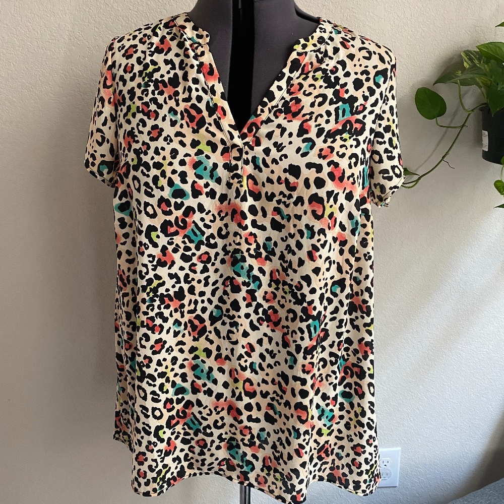 Torrid Short Sleeve Georgette Pull Over Top Sz 1